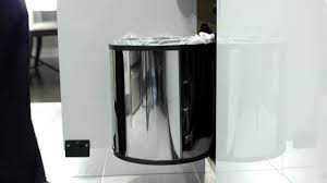 My husband and i are thrilled with this product. Richelieu Kitchen Showcase 2 Automatic Door Opener For In Cabinet Wastebin Youtube