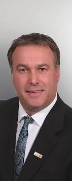 MIRABEL_ECONOMIQUE_44_PAGES_MIRABEL_VERSION_ANGLAISE.indd 1 19-06-05 13:55