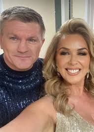 Estuaries and Nutrients (Contemporary Issues in Science and Society)|L.  Eugene Cronin.