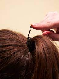 It Frisur Pferdeschwanz So Stylst Du Ihn Voluminos Und Rutschfest Frisuren Lange Haare Pferdeschwanz Lange Haare Pferdeschwanz Frisuren Pferdeschwanz Anleitung