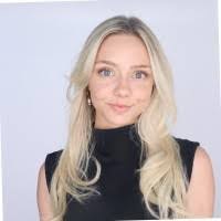 Whitney Grace's Instagram, Twitter & Facebook