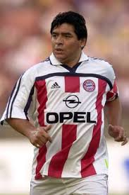 Der erlös wird an leidtragende des coronavirus gespendet. Maradona Im Bayern Trikot Fotos Imago