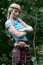Pin By Dotti Porter On Geek Stuff Astrid Cosplay Best Cosplay Cosplay Costumes