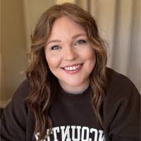 Abigail Kopp's Instagram, Twitter & Facebook