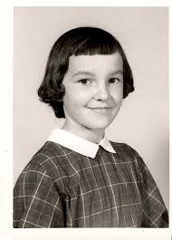 Wanda Willett's Instagram, Twitter & Facebook