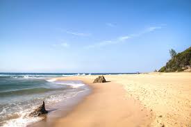 A violência armada em cabo delgado, onde se desenvolve o maior investimento multinacional privado de áfrica, para a exploração de gás natural. The Top 10 Beaches In Mozambique