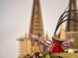 Wir respektieren die entscheidung und haben uns schweren herzens entschieden den karnevalszug in rodenkirchen im nächsten jahr nicht durchzuführen. Rosenmontagszug 2020 In Koln Alle Infos Zur Strecke Gruppen Und Mehr