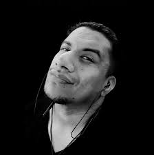 Rocket League Season 20 will take fans to a new arena to duke it out, set  in the middle of a mall. ⚽️🚗