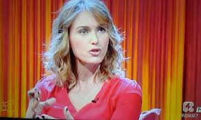 Sabrina scampini ha confessato in diretta a quarto grado di aver avuto un tumore e di essere guarita dopo un anno di cure. Sabrina Scampini Tra Poco Parliamo Di Gloria A Quarto Grado Facebook