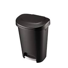 Rubbermaid 13 Gal Black Step On Trash