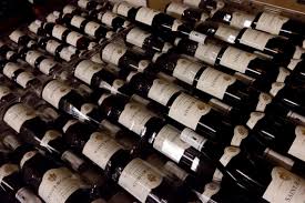 Sorti deux jeunes gens, jérémy et bild, arrivent à cheval dans un pays. Domaine Germain Pere Et Fils French Caveau De Degustation Viticulteur In Saint Romain Bourgogne Wines