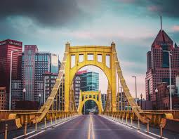 The Roberto Clemente Bridge Also Known As The Sixth Street Bridge Spans The Allegheny Riv Pittsburgh Bridges Roberto Clemente Bridge George Washington Bridge