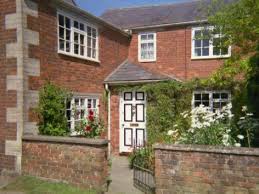 A holiday cottage in bath is a wonderful option for a city break. Self Catering Vacation Rentals Near City Of Bath England