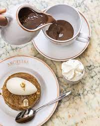 Paris Food On Instagram Apres Une Folle Soiree Rien De Tel Qu Un Bon Chocolat Chaud Anneemm Chocolate Hot Chocolate Coconut Hot Chocolate