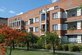 Als städtische tochter ist es eine unserer zentralen aufgaben. Bbg Berliner Baugenossenschaft Wohnungsbaugenossenschaft Berlin De