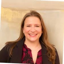 Kari Rallo's Instagram, Twitter & Facebook