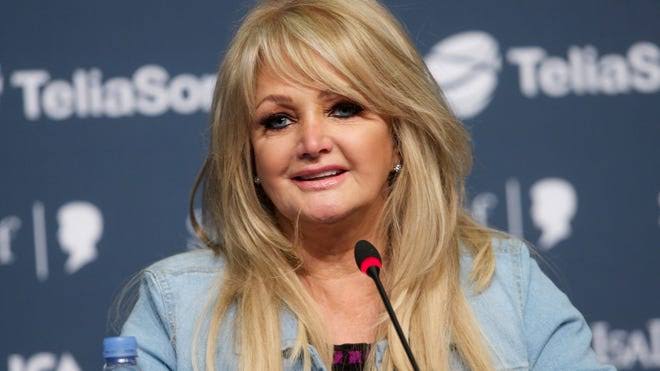 Bonnie Tyler returns to Wales after 'unexpectedly' dying in Portugal
