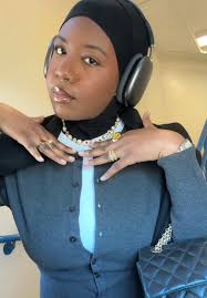 Wilfred Flurry Scarf