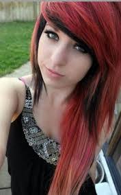 Rosa Queen's Instagram, Twitter & Facebook