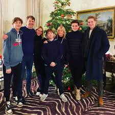 Constantin alexios de grèce naît le 29 octobre 1998 au weill medical college de new york. Pavlos Crown Prince Of Greece Height Weight Age Family Biography