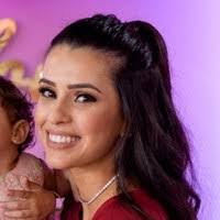 Carmela Farris's Instagram, Twitter & Facebook