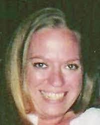 Stacey Maes's Instagram, Twitter & Facebook