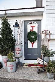 { 13 } basic front door christmas decor. 40 Diy Christmas Door Decorations Holiday Door Decorating Ideas Country Living