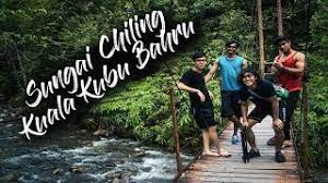 Santuari ikan sungai chiling ini terletak di kuala kubu bharu jalan menunju ke bukit fraser tidak jauh dari empangan air sungai selangor yang bila masuk perlu daftar di pondok jabatan perikanan dan untuk mendaki ke air terjun sungai chiling perlu daftar borang berasingan untuk tujuan keselamatan. Sungai Chiling Kuala Kubu Bharu Road Trip Youtube