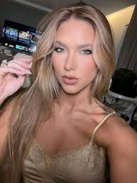 Virgínia E Personal Edit