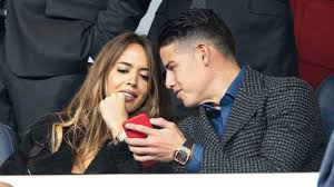 De acuerdo con la revista ¡hola!, el bebé es hijo de la modelo shannon de lima y nació vía gestación subrogada. James Rodriguez Habria Terminado Con Shannon De Lima Ya Hay Fotos De La Modelo Con Su Ex Infobae