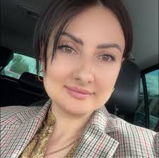 Ivanna Klynova updated her profile picture.