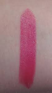 revlon super lustrous lipstick in fuchsia fusion swatch revlon super lustrous revlon super lustrous lipstick beauty review