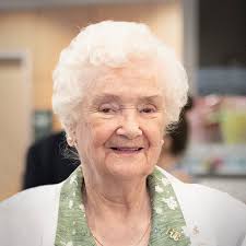 Meet FCC Alum Jennie Sue...