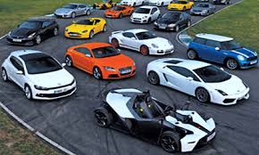 Технически машины испытывают колоссальные нагрузки: 20 Luchshih Sportivnyh Avto Goda Autonews