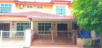 20x70 3 bedrooms 2 bathrooms partial furnished. Teres Dua Tingkat Taman Angkasa Nuri Durian Tunggal Renovated Zprop Team