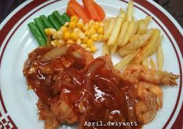 Saus jamur digunakan sebagai condiment main course seperti steak daging, steak ayam maupun ayam panggang ala masakan western, membuat saus jamur sangatlah mudah dan bisa dicoba oleh. Resep Steak Ayam Saos Bbq Yang Gurih