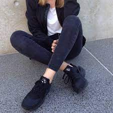 A E S T H E T E Fashion Huaraches Outfit Style