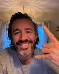 Josh Eagle (@josheaglelovesyou) • Instagram photos and videos