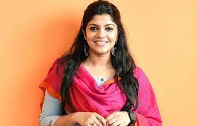 She's not the archetypical tamil heroine—she's unconventional, inquisitive, talks back to elders, wants to start her own shop and doesn't fit into conventional standards of beauty. Aparna Balamurali Actress Biography Wiki Age Husband Family