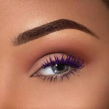 How to apply eyeshadow step by step for the best eye looks? How To Apply Eyeshadow For Beginners Maybelline India