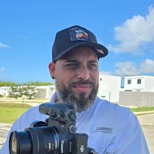 Muchas felicidades a nuestro Vicealcalde, Christian X. Martínez Torres en  su cumpleaños, que Dios te continué bendiciendo. ¡Un fuerte abrazo! 🎂🎉