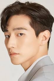 Hyun Noh's Instagram, Twitter & Facebook