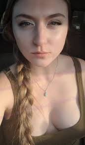 POV: Your goddess gf making your food 100x tastier - ThisVid.com