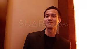 Umur 25 tahun) adalah aktor dan presenter indonesia. Herjunot Ali Ogah Pacaran Lagi Seumur Hidup