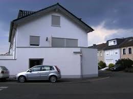 Die bushaltestelle der kvb ist in wenigen minuten unmittelbar fußläufig zu erreichen, ebenfalls fußläufig zu erreichen ist sowohl die straßenbahnhaltestelle der kvb als auch. 3 Zimmer Wohnung Zu Vermieten Monnig Str Koln Longerich 1a 50737 Koln Longerich Weidenpesch Mapio Net