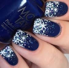 40 Snow Nail Art Ideas For Winter Cuded Snowflake Nail Art Blue Nail Art Designs Snow Nails