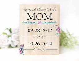 Discover our latest products and exclusive designs for moms to find great, new ideas for mother's day gifts. Personalized Mother S Day Gift From Kids Mom Wall Art Wood Plaque Keepsake Gift For Mom Custom Art Children S Names Free Shipping Personalized Mother S Day Gifts Unique Mothers Day Gifts Art Wall