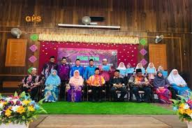 Sekolah agama menengah (sam/samt) negeri selangor yang berkonsepkan sekolah agama bantuan kerajaan (sabk) adalah merupakan sekolah kawalan, jabatan agama islam selangor (jais). Sekolah Agama Bantuan Kerajaan Selangor Kronis Q