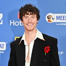 ¡Adiós Hollywood! Shawn Mendes Encuentra la Paz en un Pueblo Inglés - Imagen principal del artículo