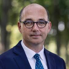 Kerwin Rodriguez (@profkrodriguez)